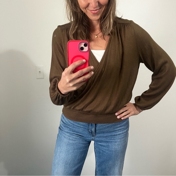 Banana Republic - Olive Green Top - Picture 5 of 5